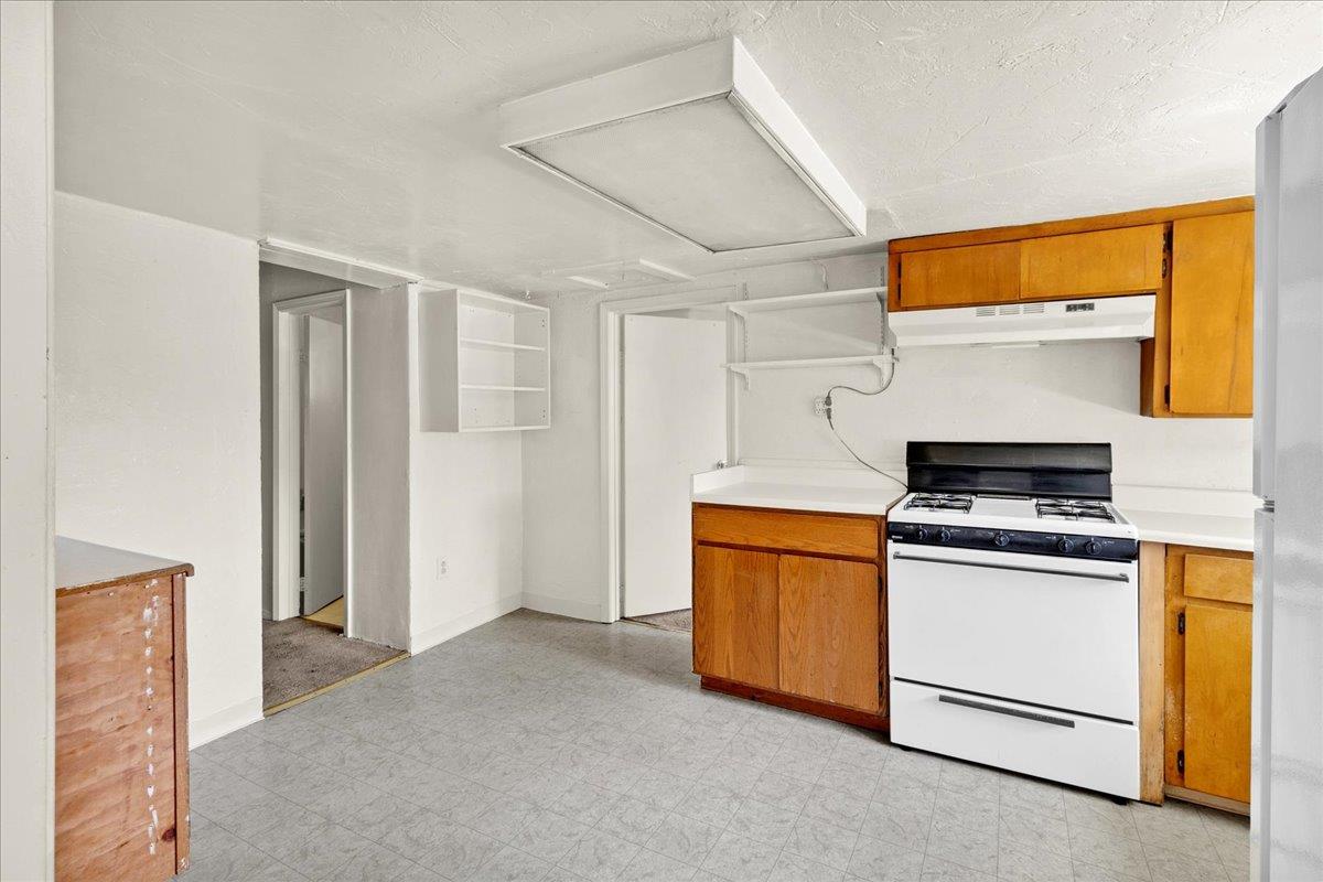 Detail Gallery Image 36 of 38 For 7125 Tustin Rd, Salinas,  CA 93907 - 2 Beds | 2 Baths