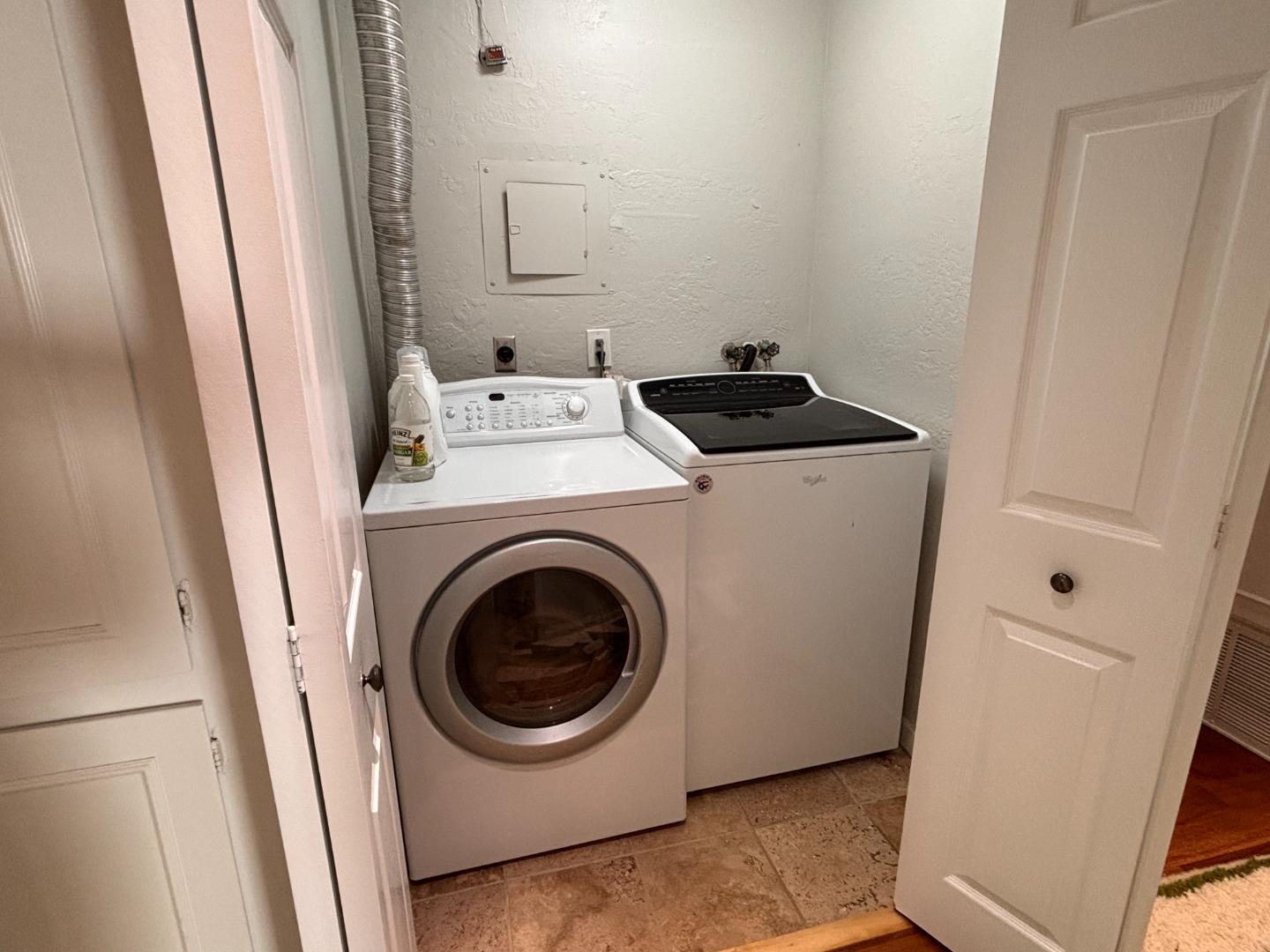 Detail Gallery Image 16 of 26 For 100 Harbour Dr, El Granada,  CA 94019 - 3 Beds | 2 Baths