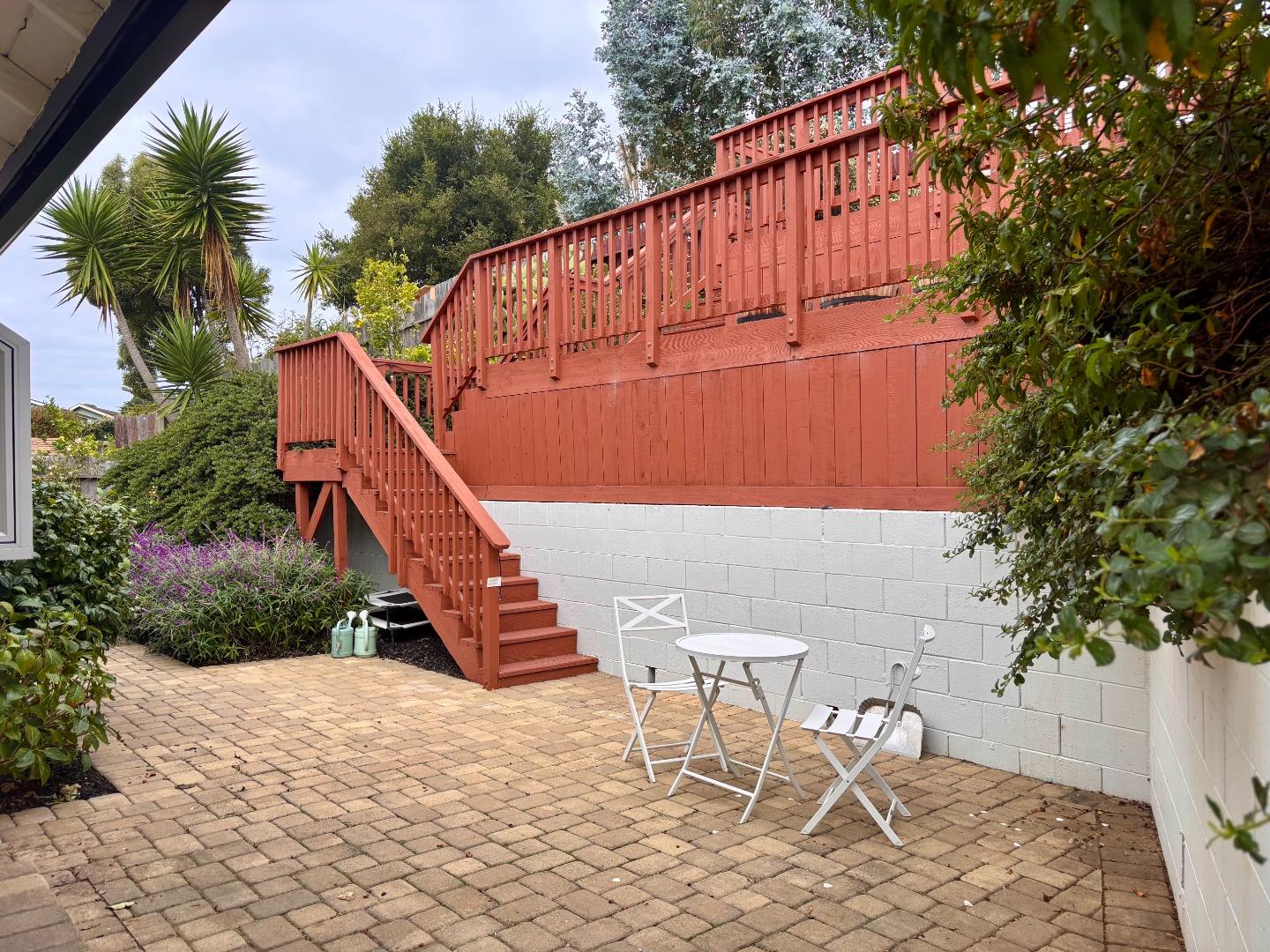 Detail Gallery Image 23 of 26 For 100 Harbour Dr, El Granada,  CA 94019 - 3 Beds | 2 Baths