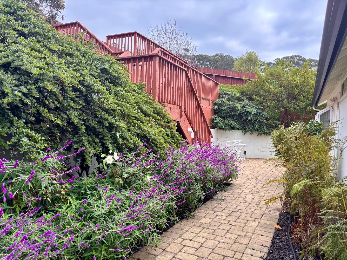 Detail Gallery Image 24 of 26 For 100 Harbour Dr, El Granada,  CA 94019 - 3 Beds | 2 Baths