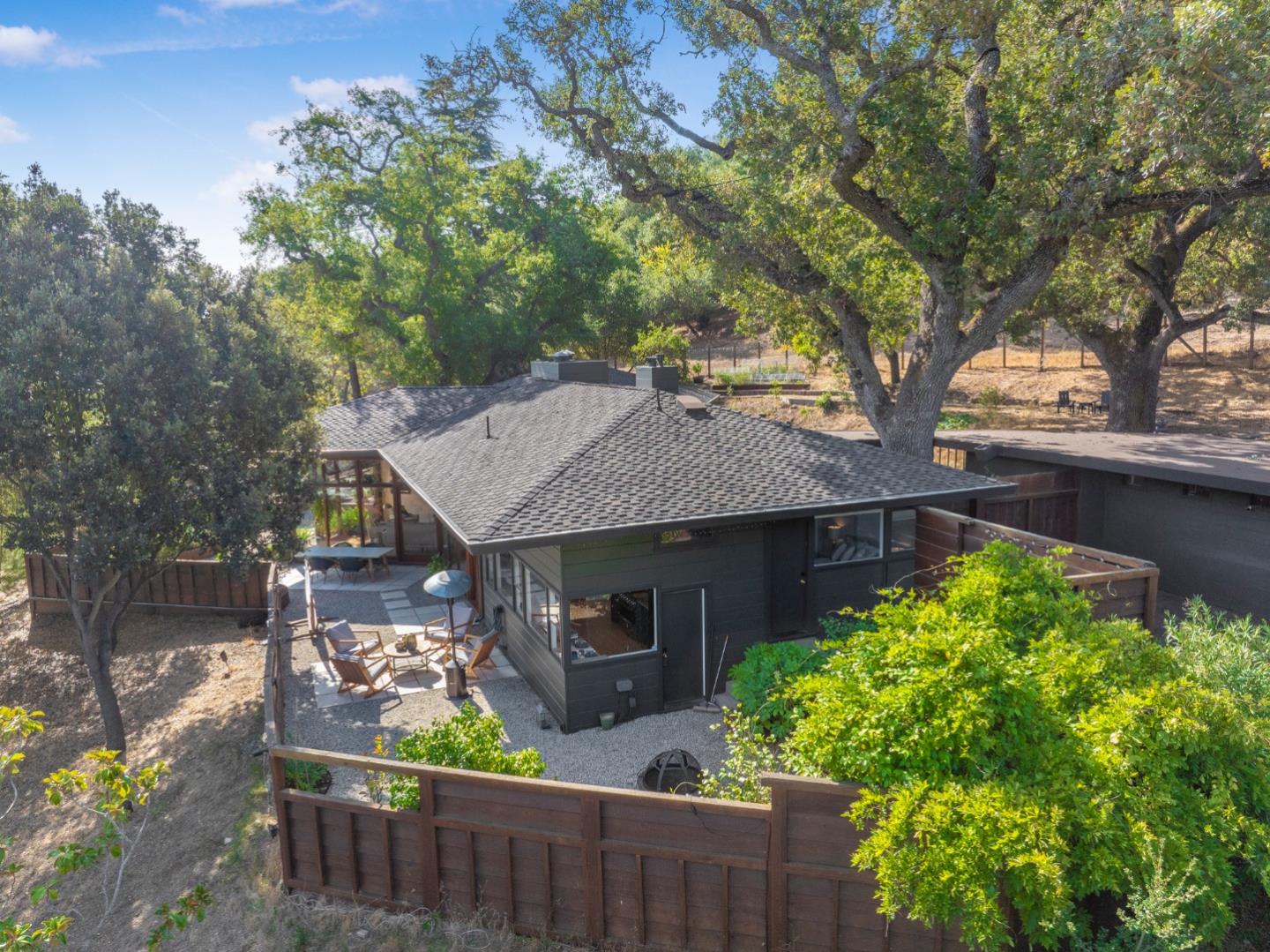 Detail Gallery Image 4 of 41 For 17695 John Telfer, Morgan Hill,  CA 95037 - 4 Beds | 3 Baths