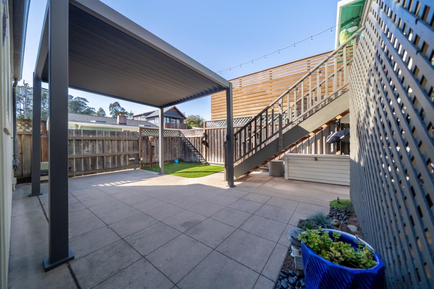 Detail Gallery Image 25 of 44 For 121 Anchorage Ave, Santa Cruz,  CA 95062 - 2 Beds | 1/1 Baths