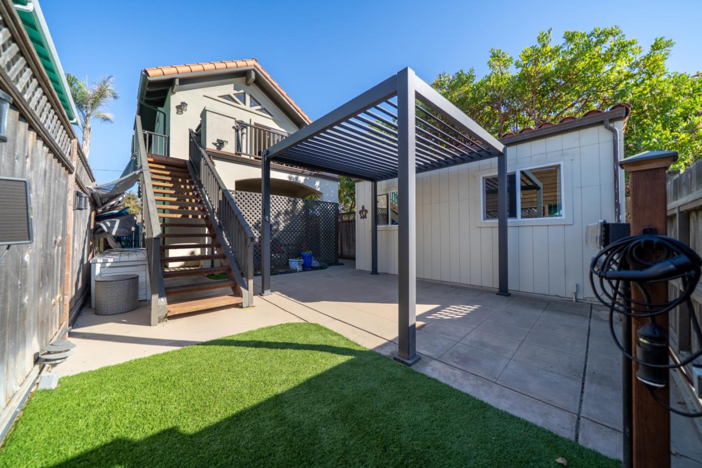 Detail Gallery Image 26 of 44 For 121 Anchorage Ave, Santa Cruz,  CA 95062 - 2 Beds | 1/1 Baths