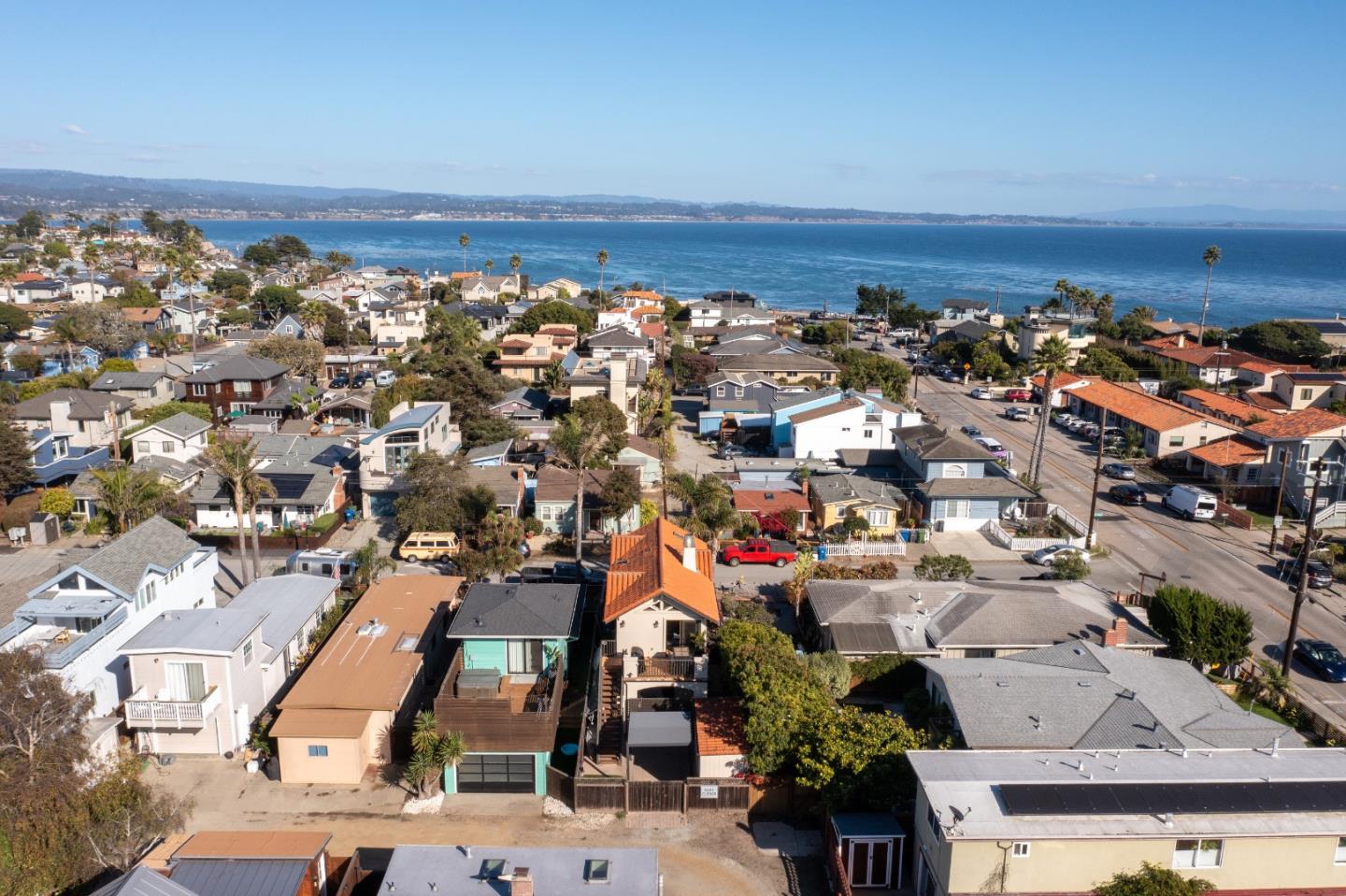 Detail Gallery Image 41 of 44 For 121 Anchorage Ave, Santa Cruz,  CA 95062 - 2 Beds | 1/1 Baths