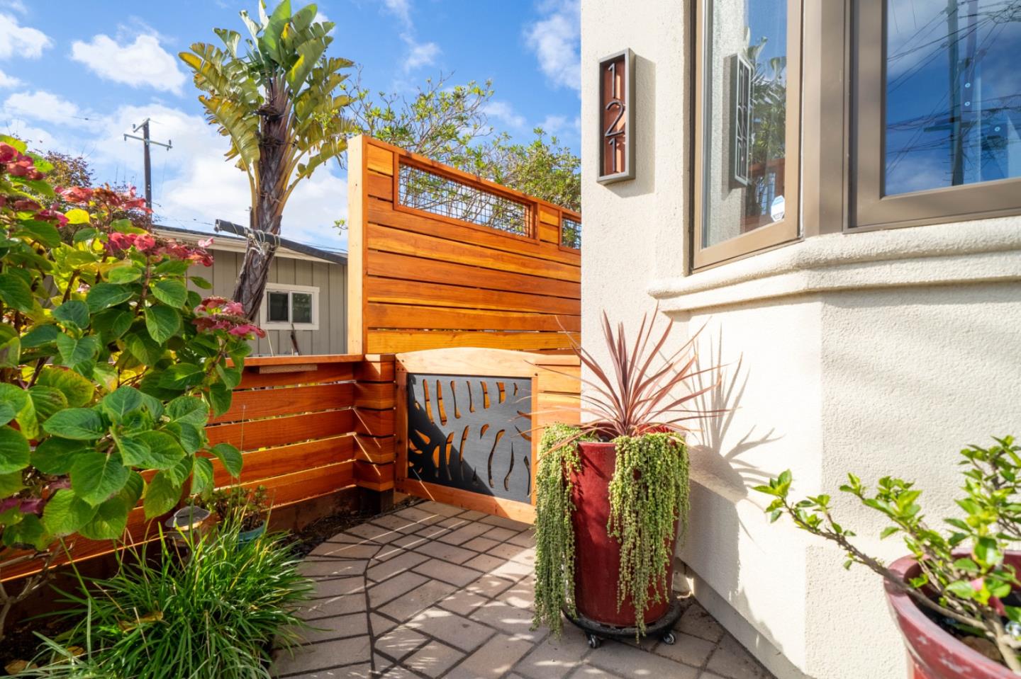 Detail Gallery Image 5 of 44 For 121 Anchorage Ave, Santa Cruz,  CA 95062 - 2 Beds | 1/1 Baths