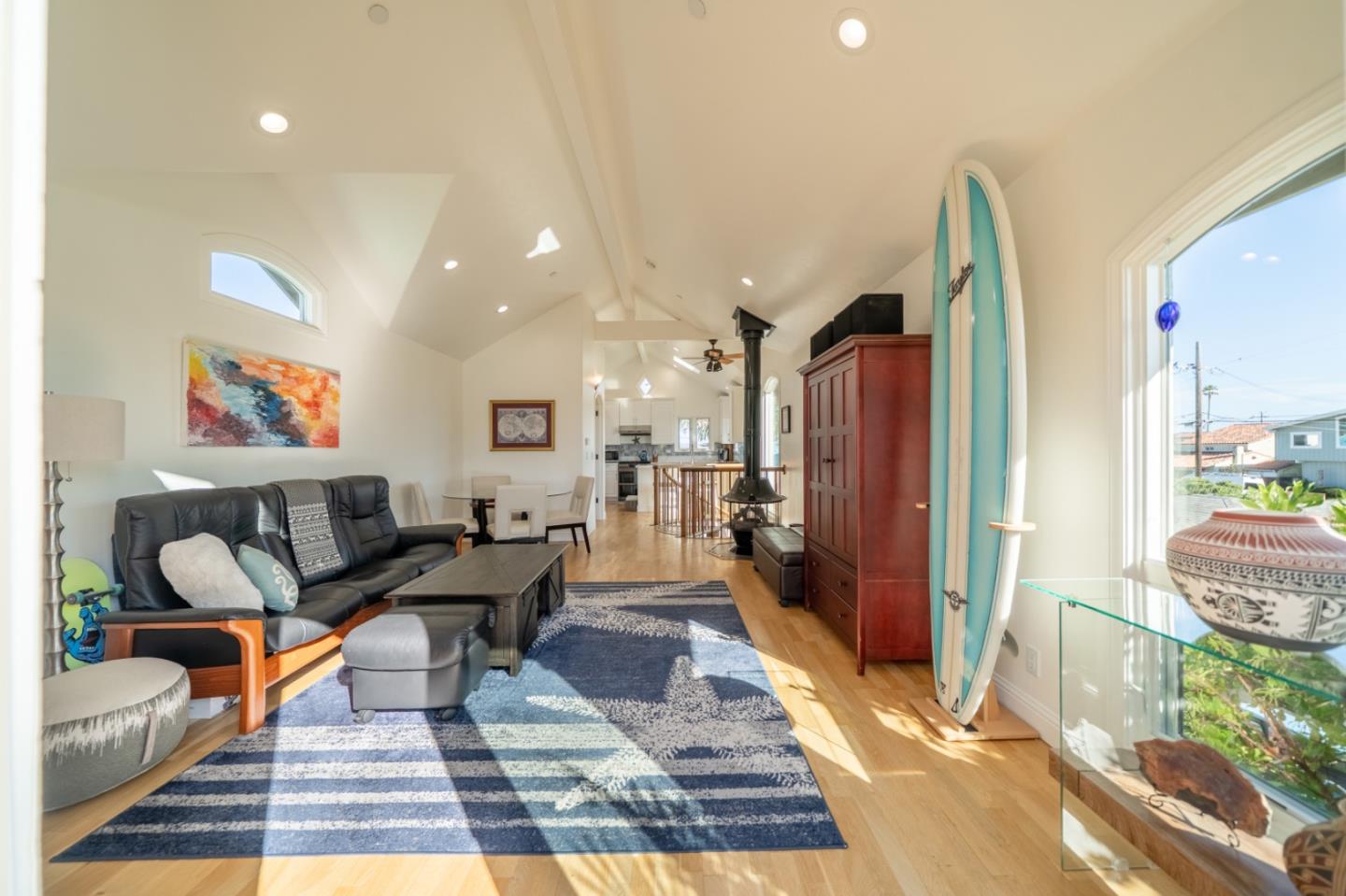 Detail Gallery Image 6 of 44 For 121 Anchorage Ave, Santa Cruz,  CA 95062 - 2 Beds | 1/1 Baths