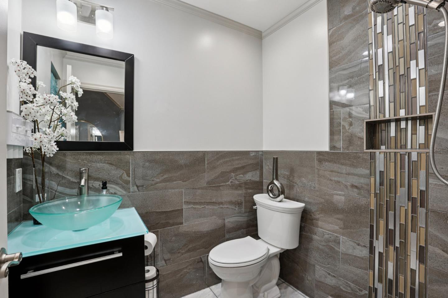 Detail Gallery Image 14 of 27 For 26517 Sunvale Ct #3,  Hayward,  CA 94544 - 3 Beds | 2 Baths