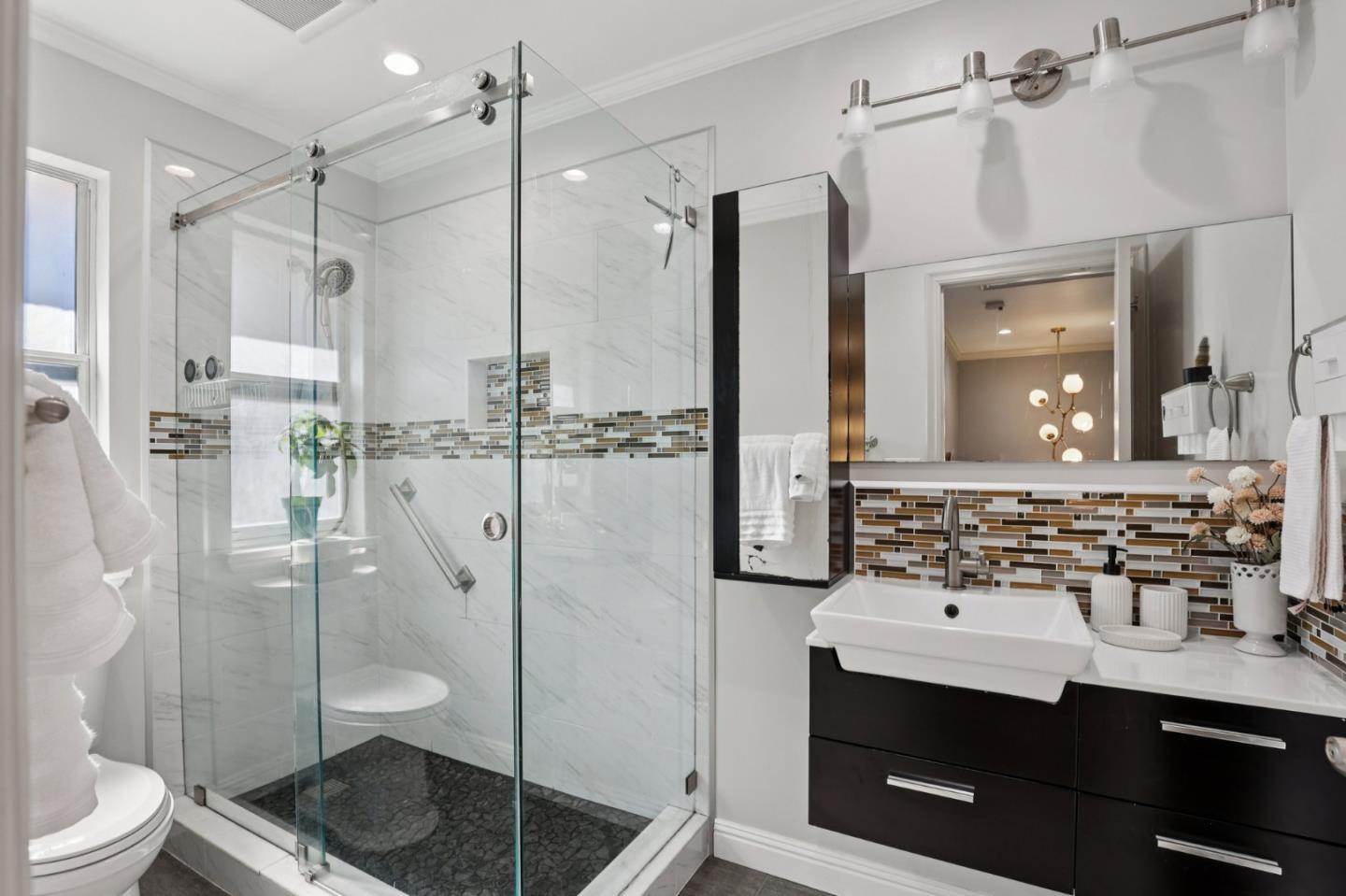 Detail Gallery Image 19 of 27 For 26517 Sunvale Ct #3,  Hayward,  CA 94544 - 3 Beds | 2 Baths