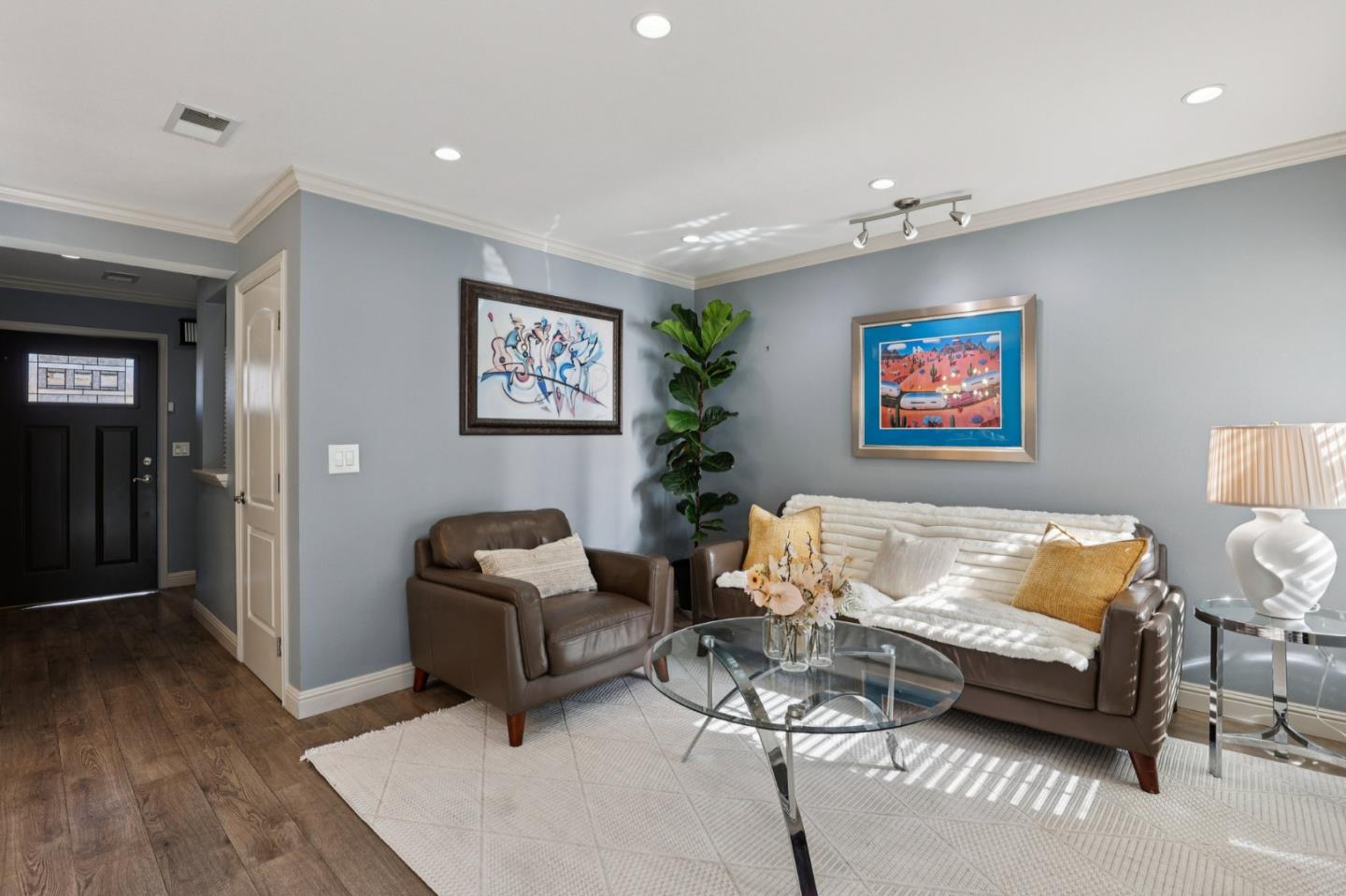 Detail Gallery Image 4 of 27 For 26517 Sunvale Ct #3,  Hayward,  CA 94544 - 3 Beds | 2 Baths