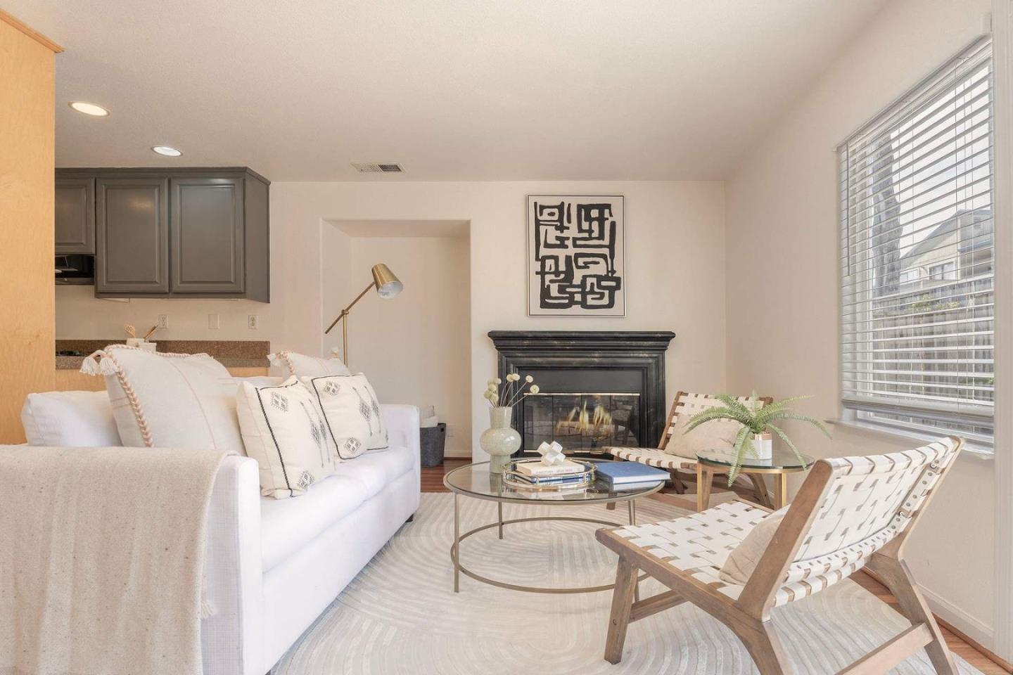 Detail Gallery Image 14 of 42 For 3141 Ocean Ter, Marina,  CA 93933 - 4 Beds | 3 Baths