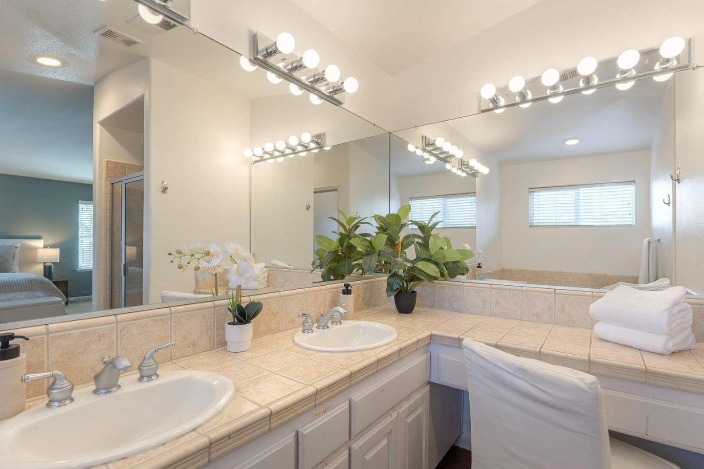 Detail Gallery Image 28 of 42 For 3141 Ocean Ter, Marina,  CA 93933 - 4 Beds | 3 Baths