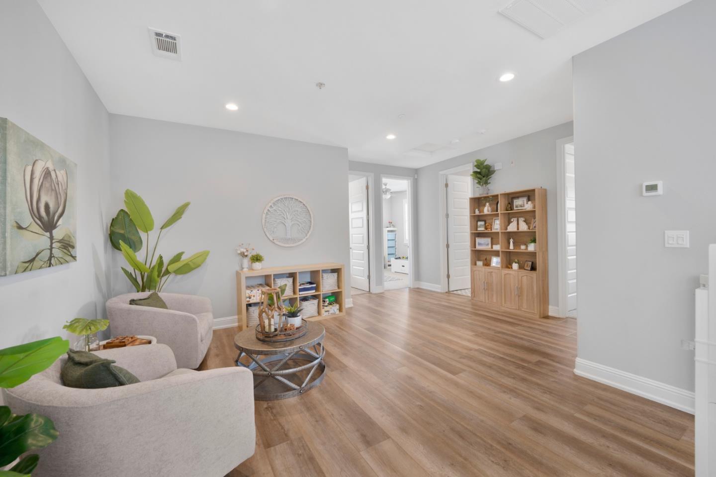 Detail Gallery Image 14 of 49 For 215 Calle Del Rey, Morgan Hill,  CA 95037 - 5 Beds | 4 Baths