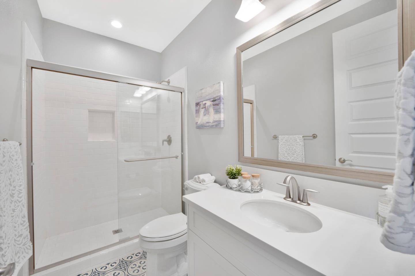 Detail Gallery Image 17 of 49 For 215 Calle Del Rey, Morgan Hill,  CA 95037 - 5 Beds | 4 Baths