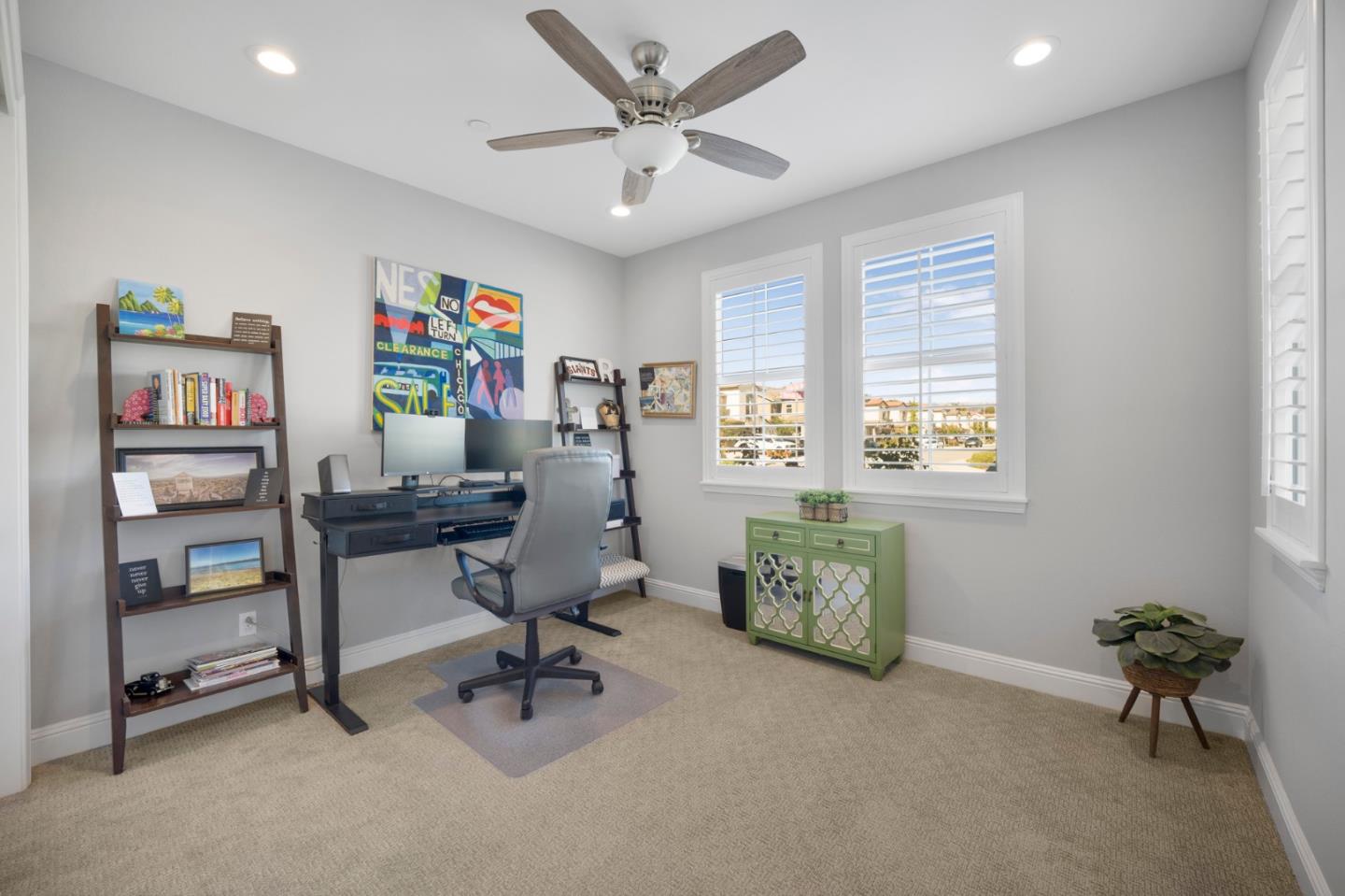 Detail Gallery Image 5 of 49 For 215 Calle Del Rey, Morgan Hill,  CA 95037 - 5 Beds | 4 Baths