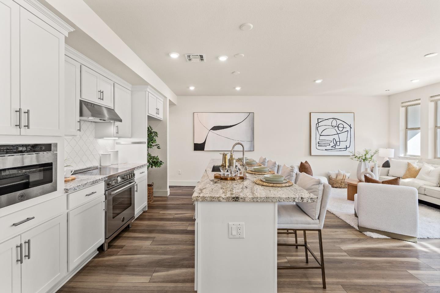 Detail Gallery Image 23 of 55 For 836 Mist Flower Ter #2,  Sunnyvale,  CA 94086 - 2 Beds | 2/1 Baths