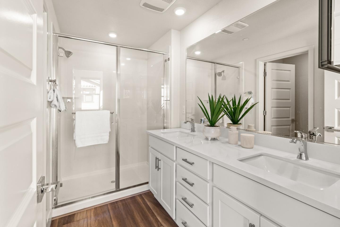 Detail Gallery Image 34 of 55 For 836 Mist Flower Ter #2,  Sunnyvale,  CA 94086 - 2 Beds | 2/1 Baths