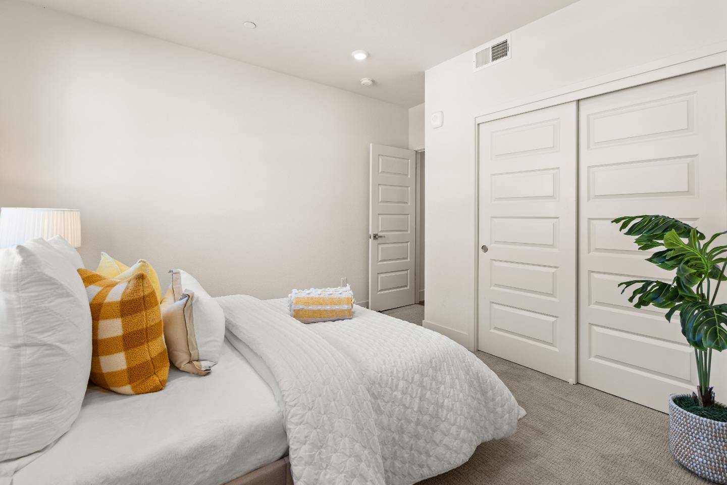 Detail Gallery Image 39 of 55 For 836 Mist Flower Ter #2,  Sunnyvale,  CA 94086 - 2 Beds | 2/1 Baths