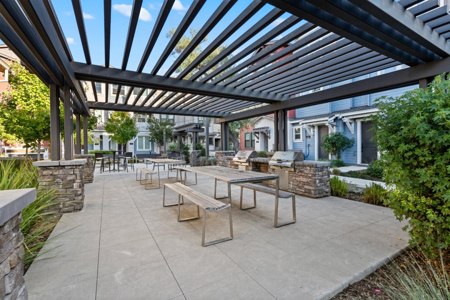 Detail Gallery Image 43 of 55 For 836 Mist Flower Ter #2,  Sunnyvale,  CA 94086 - 2 Beds | 2/1 Baths