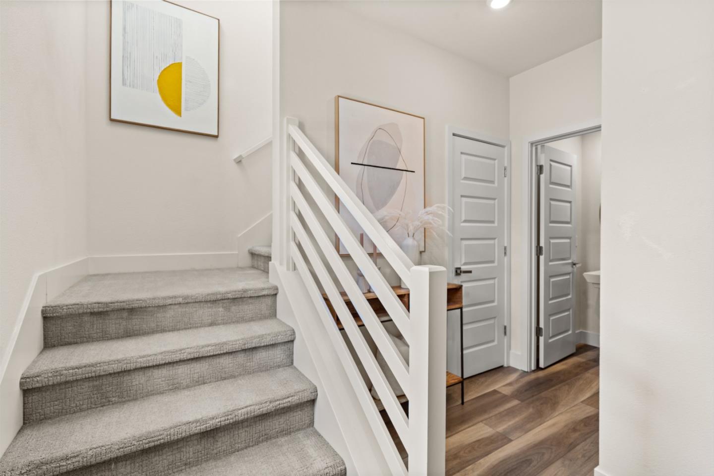 Detail Gallery Image 5 of 55 For 836 Mist Flower Ter #2,  Sunnyvale,  CA 94086 - 2 Beds | 2/1 Baths