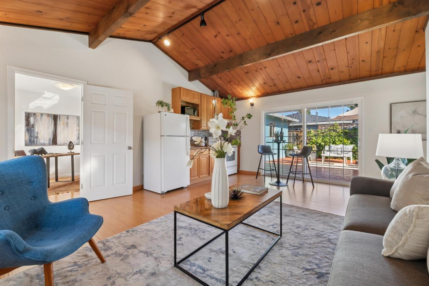 Detail Gallery Image 20 of 33 For 26142 Gettysburg Ave, Hayward,  CA 94545 - 3 Beds | 3 Baths