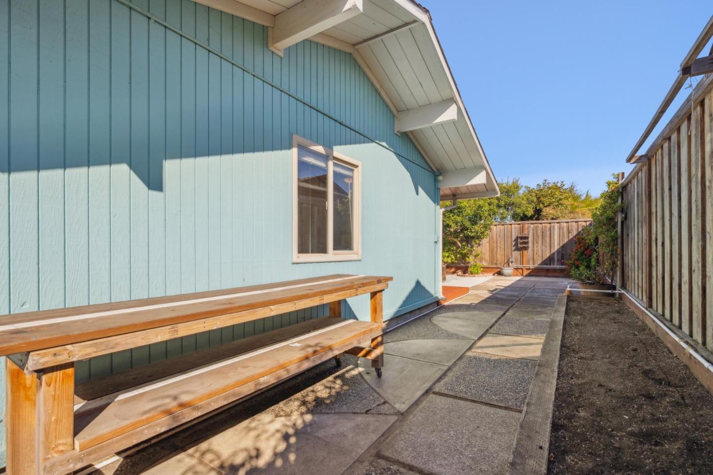 Detail Gallery Image 30 of 33 For 26142 Gettysburg Ave, Hayward,  CA 94545 - 3 Beds | 3 Baths