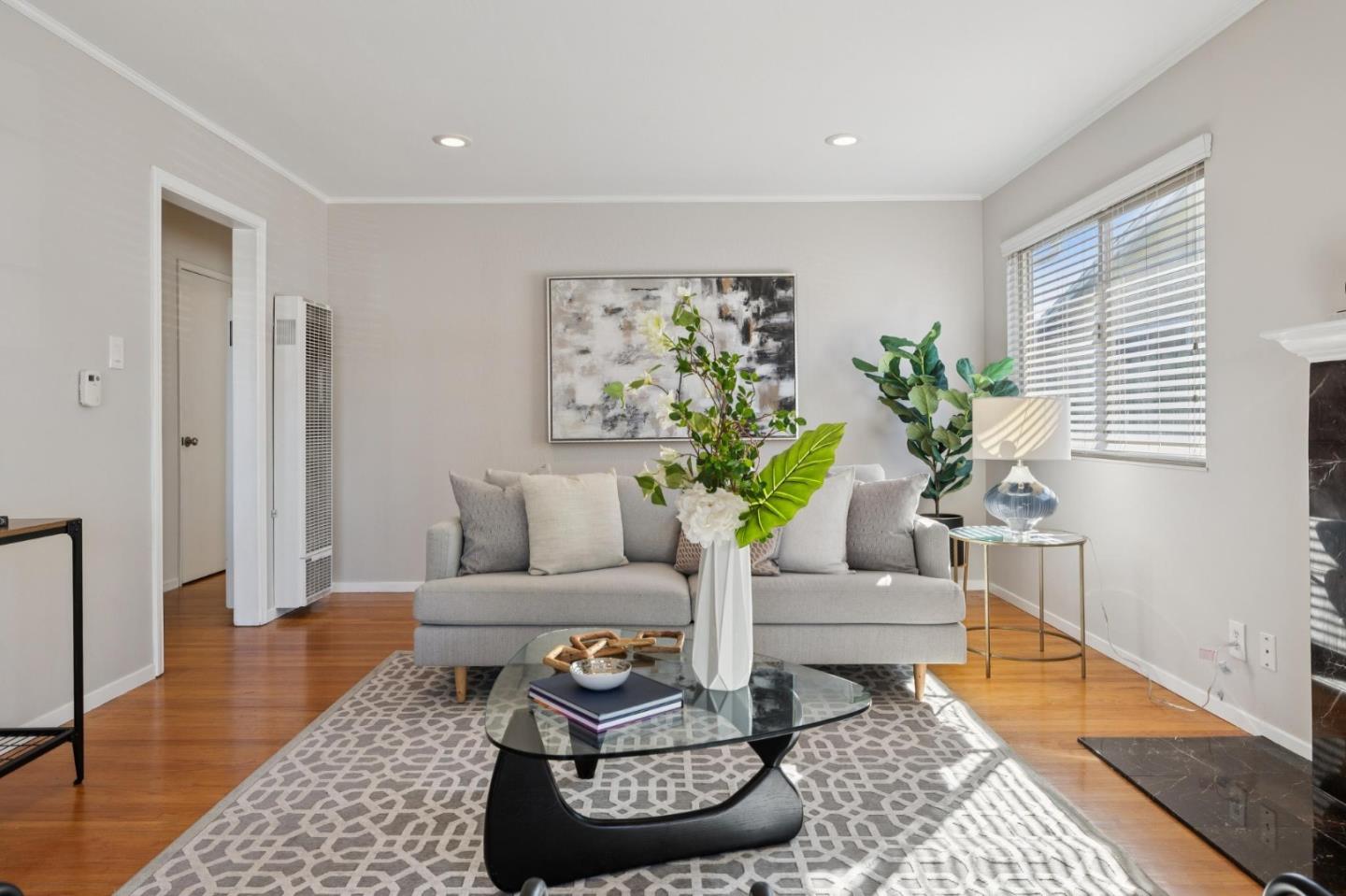 Detail Gallery Image 6 of 33 For 26142 Gettysburg Ave, Hayward,  CA 94545 - 3 Beds | 3 Baths