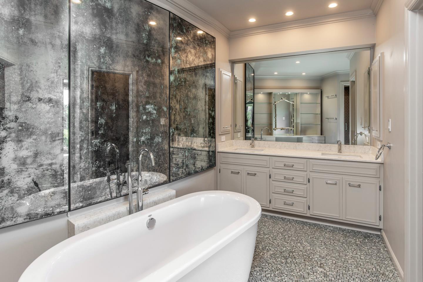 Detail Gallery Image 16 of 26 For 835 La Honda Rd, Woodside,  CA 94062 - 4 Beds | 3/1 Baths