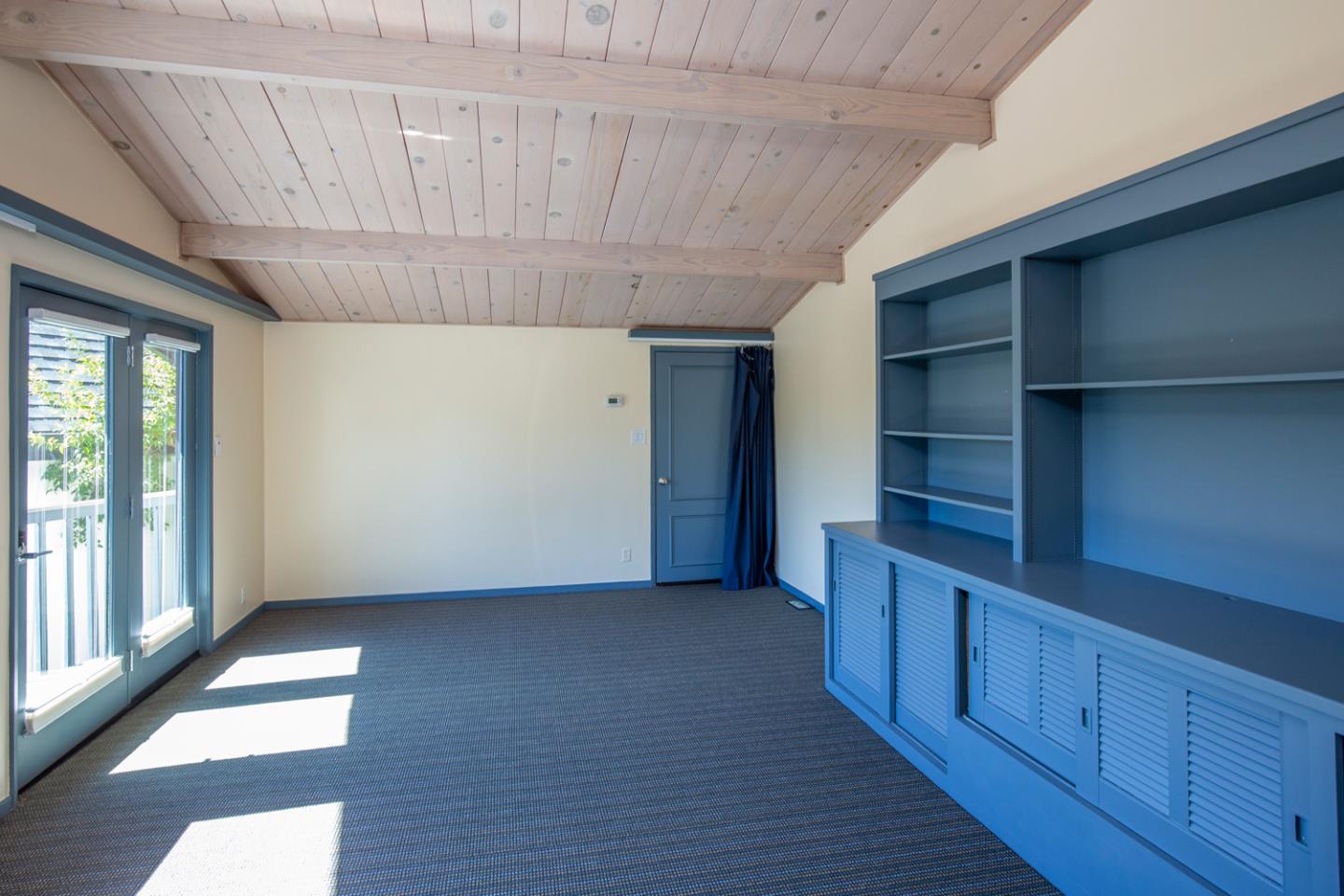 Detail Gallery Image 21 of 26 For 835 La Honda Rd, Woodside,  CA 94062 - 4 Beds | 3/1 Baths