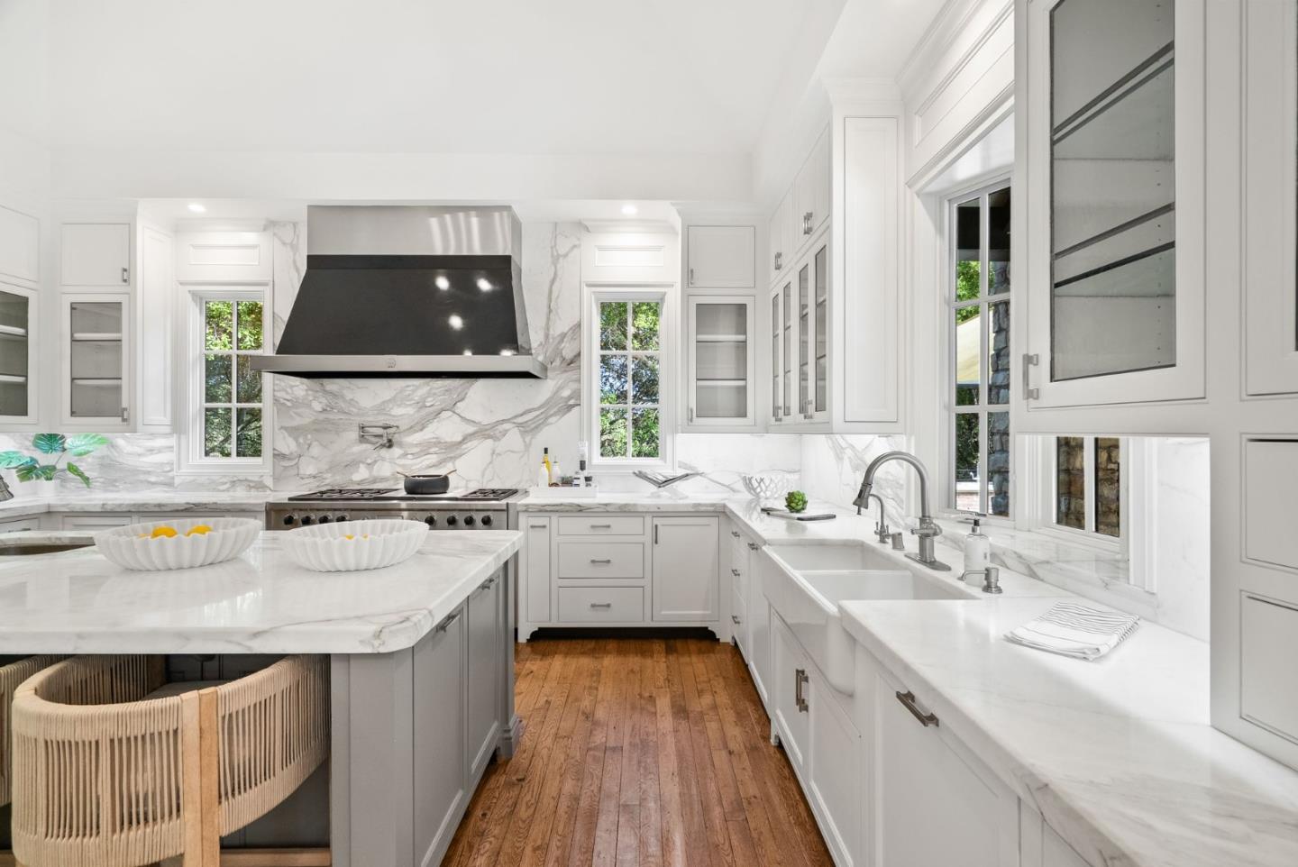 Detail Gallery Image 18 of 72 For 15906 Cuvilly Way, Saratoga,  CA 95070 - 5 Beds | 6/1 Baths