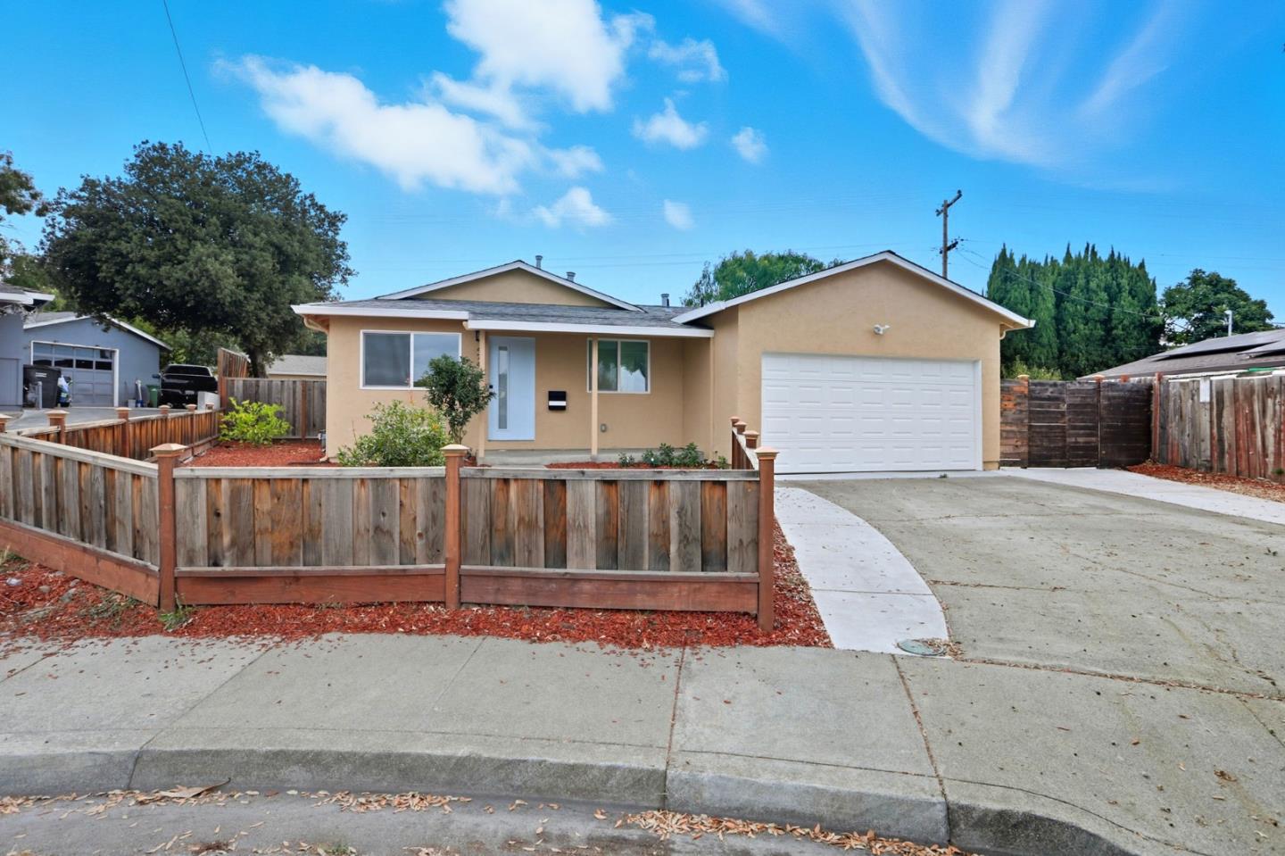 Detail Gallery Image 3 of 28 For 474 Oliver St, Milpitas,  CA 95035 - 3 Beds | 1 Baths