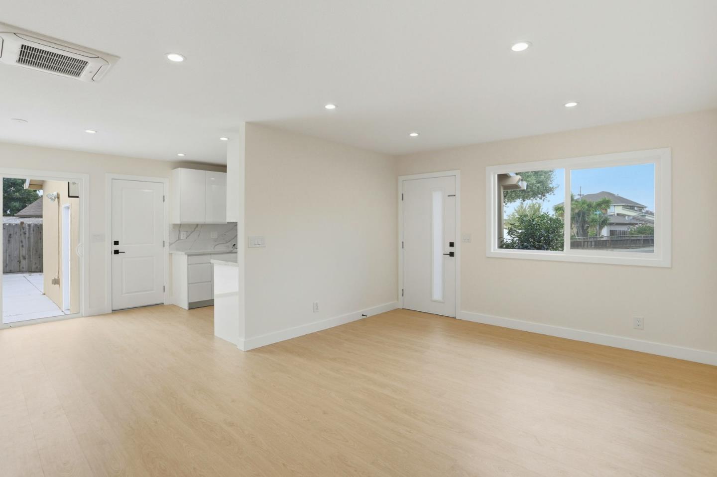 Detail Gallery Image 7 of 28 For 474 Oliver St, Milpitas,  CA 95035 - 3 Beds | 1 Baths