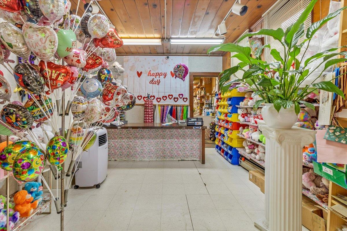 Detail Gallery Image 5 of 16 For 915 E Julian St, San Jose,  CA 95112 - 0 Beds | 0 Baths