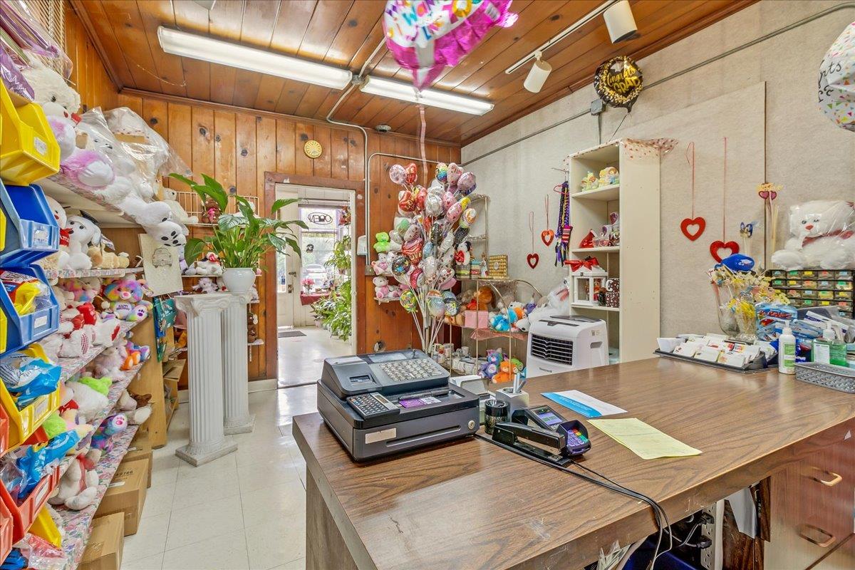 Detail Gallery Image 7 of 16 For 915 E Julian St, San Jose,  CA 95112 - 0 Beds | 0 Baths