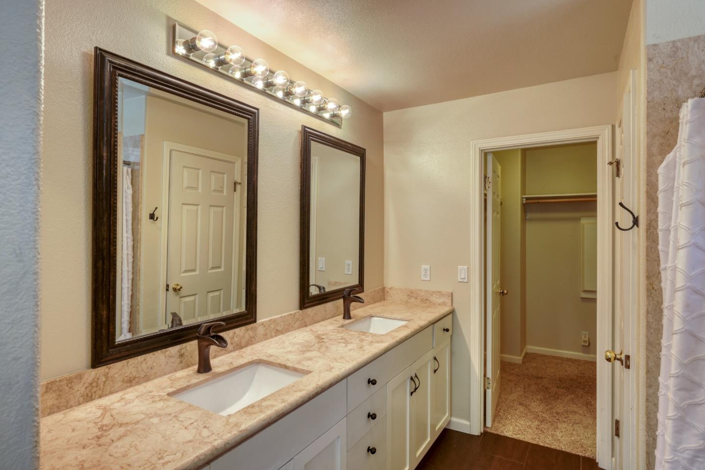 Detail Gallery Image 16 of 29 For 1808 Bradbury St, Salinas,  CA 93906 - 3 Beds | 2/1 Baths