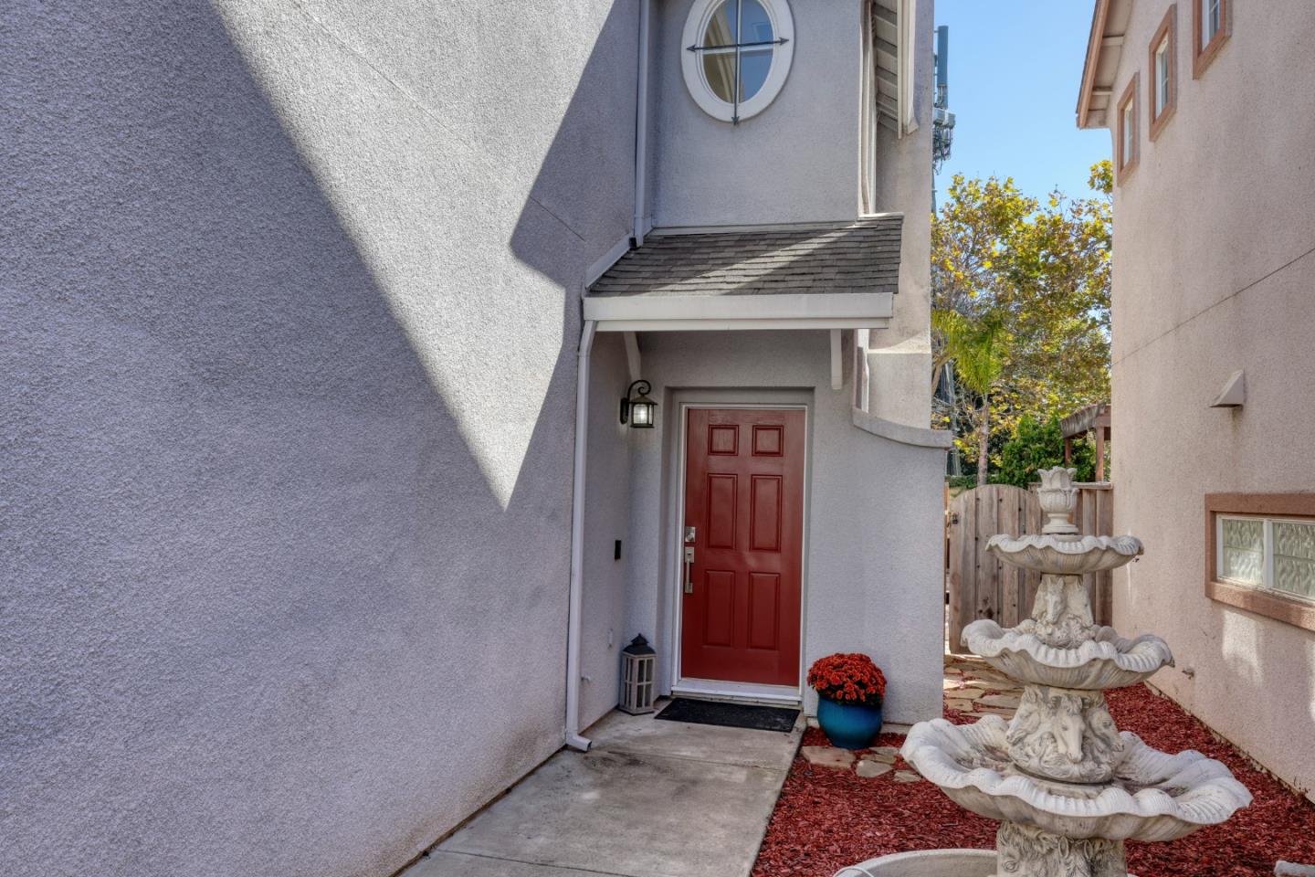 Detail Gallery Image 2 of 29 For 1808 Bradbury St, Salinas,  CA 93906 - 3 Beds | 2/1 Baths
