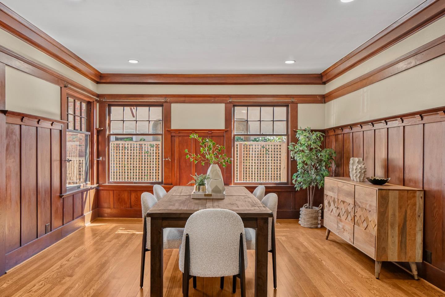 Detail Gallery Image 11 of 62 For 339 S 13th St, San Jose,  CA 95112 - 5 Beds | 4 Baths