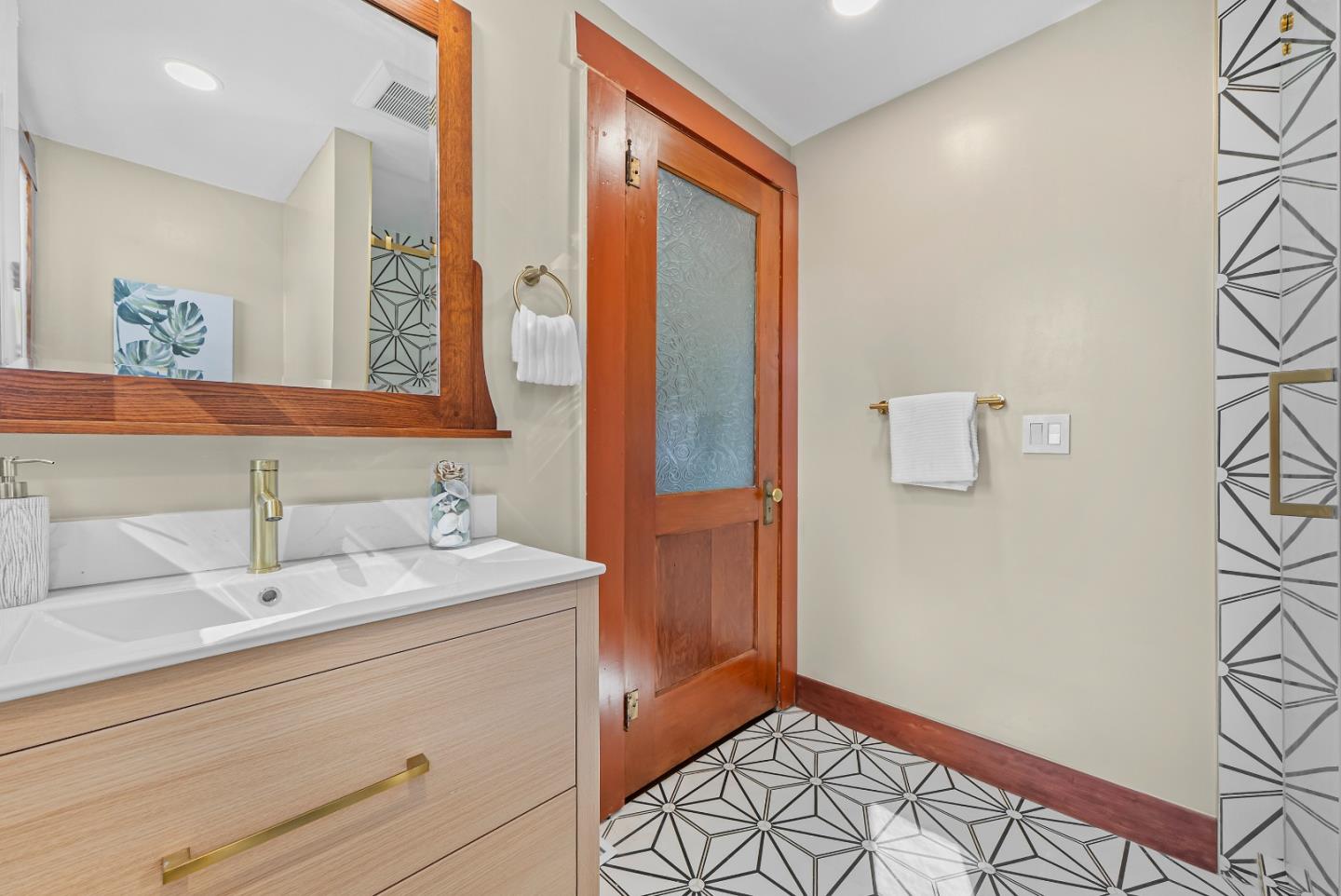 Detail Gallery Image 31 of 62 For 339 S 13th St, San Jose,  CA 95112 - 5 Beds | 4 Baths