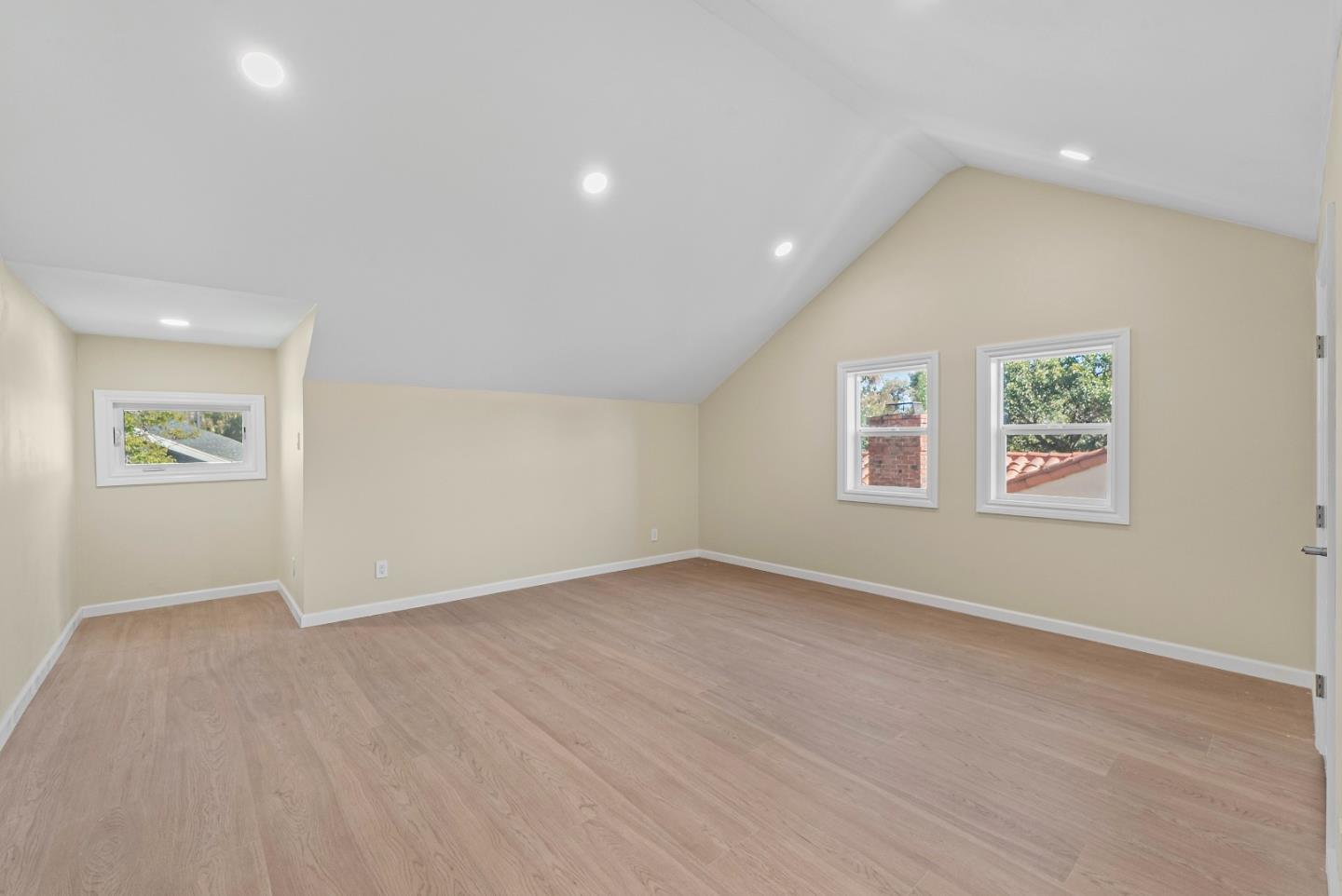 Detail Gallery Image 44 of 62 For 339 S 13th St, San Jose,  CA 95112 - 5 Beds | 4 Baths