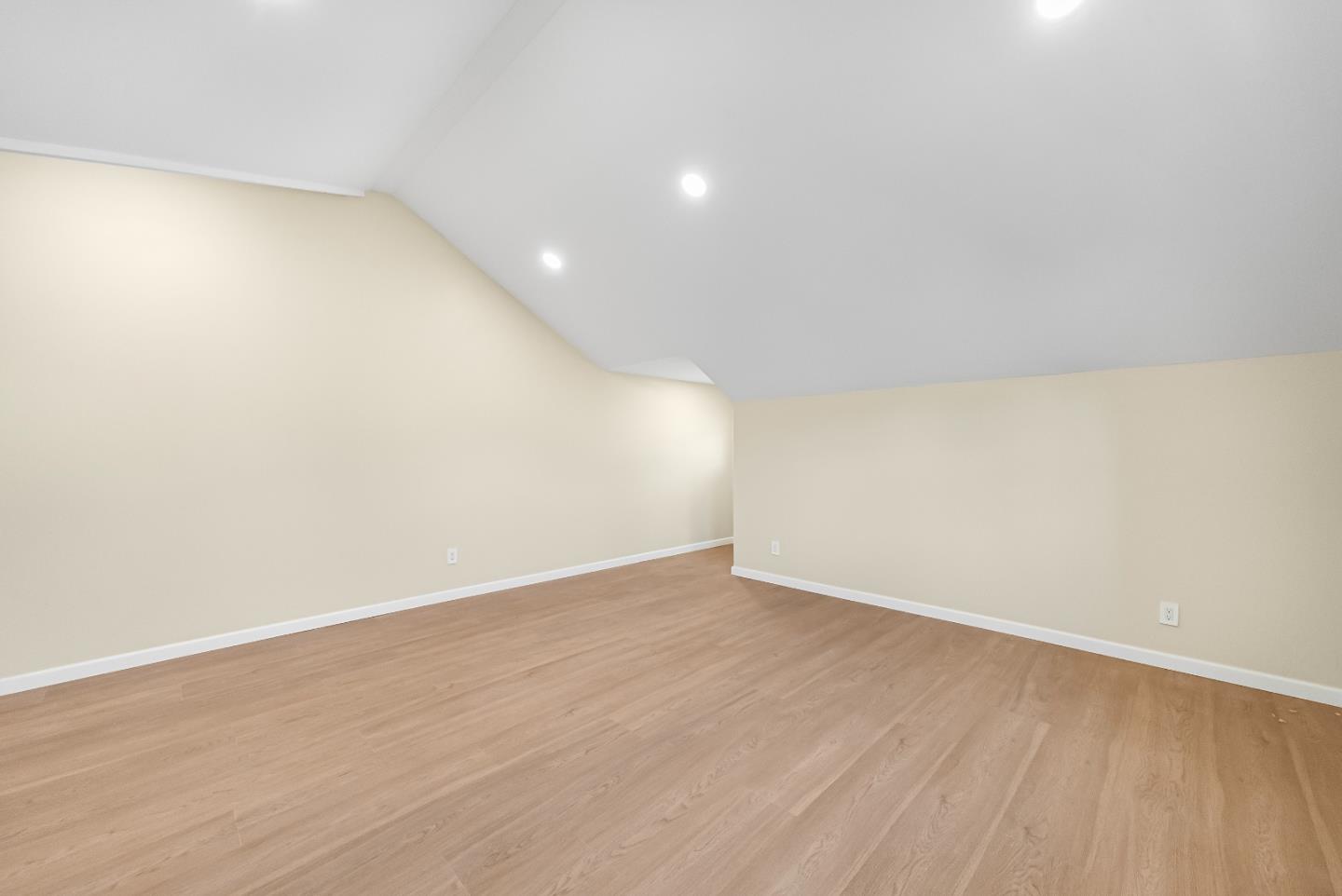 Detail Gallery Image 47 of 62 For 339 S 13th St, San Jose,  CA 95112 - 5 Beds | 4 Baths