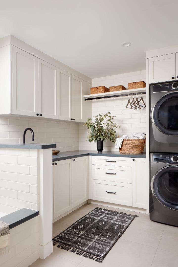 13010 East Sunset Drive, Los Altos Hills, CA, 94022