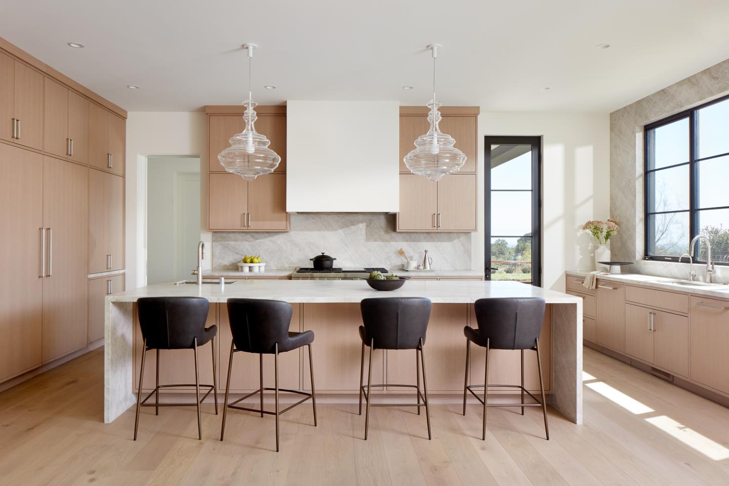 13010 East Sunset Drive, Los Altos Hills, CA, 94022