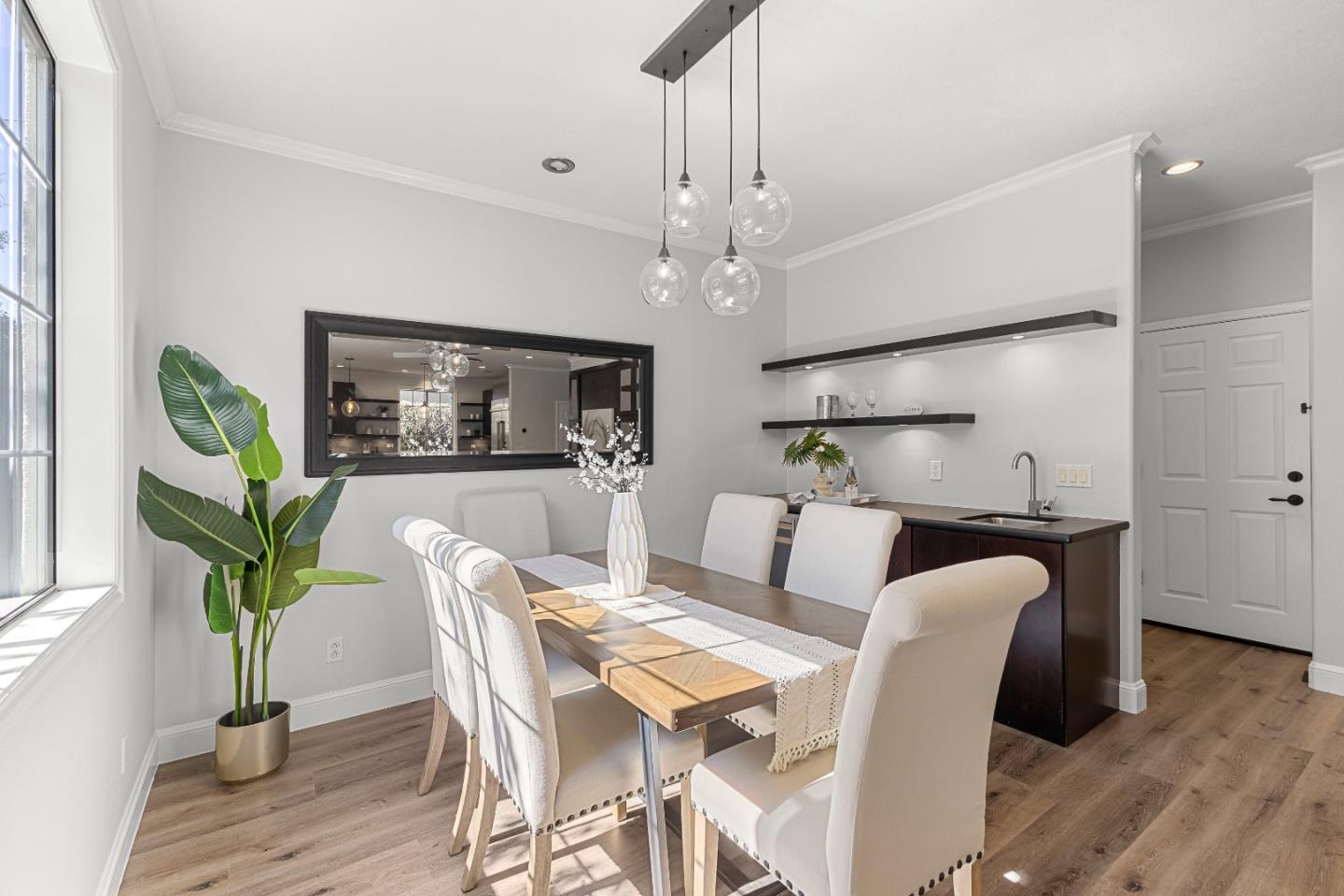 Detail Gallery Image 16 of 41 For 940 Sunbonnet Loop, San Jose,  CA 95125 - 4 Beds | 2/1 Baths