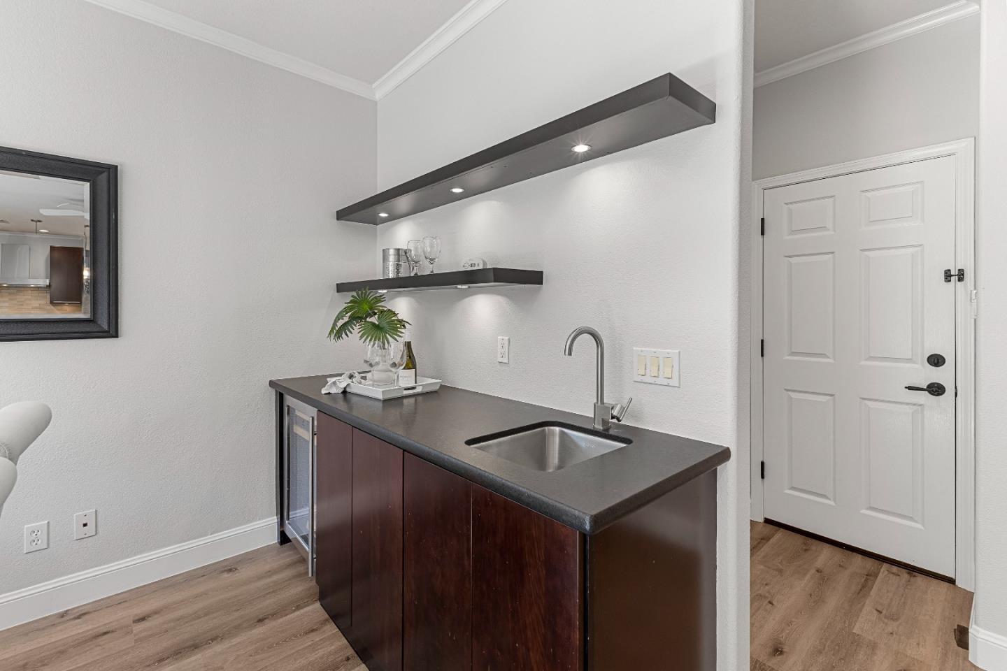 Detail Gallery Image 17 of 41 For 940 Sunbonnet Loop, San Jose,  CA 95125 - 4 Beds | 2/1 Baths