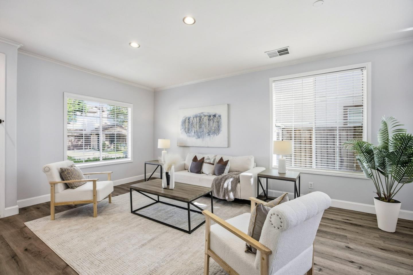 Detail Gallery Image 3 of 41 For 940 Sunbonnet Loop, San Jose,  CA 95125 - 4 Beds | 2/1 Baths