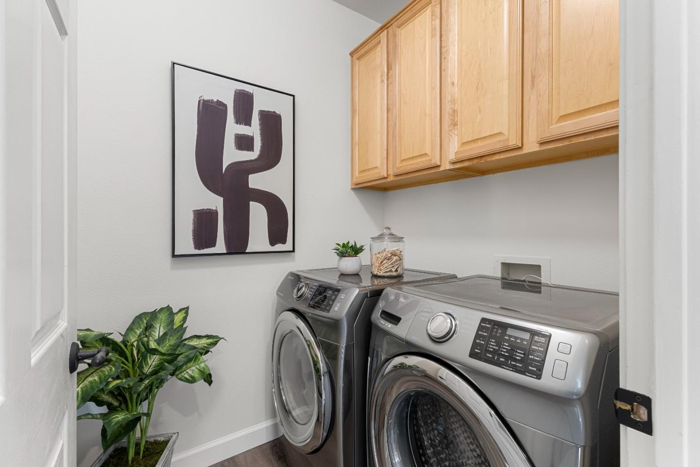 Detail Gallery Image 30 of 41 For 940 Sunbonnet Loop, San Jose,  CA 95125 - 4 Beds | 2/1 Baths