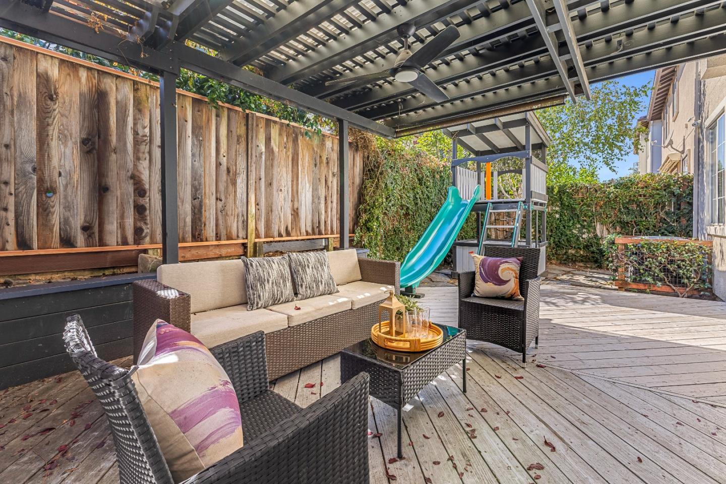 Detail Gallery Image 33 of 41 For 940 Sunbonnet Loop, San Jose,  CA 95125 - 4 Beds | 2/1 Baths