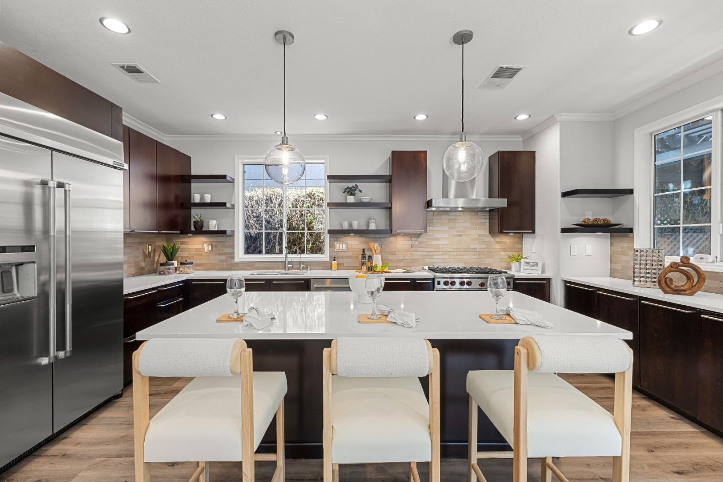 Detail Gallery Image 7 of 41 For 940 Sunbonnet Loop, San Jose,  CA 95125 - 4 Beds | 2/1 Baths