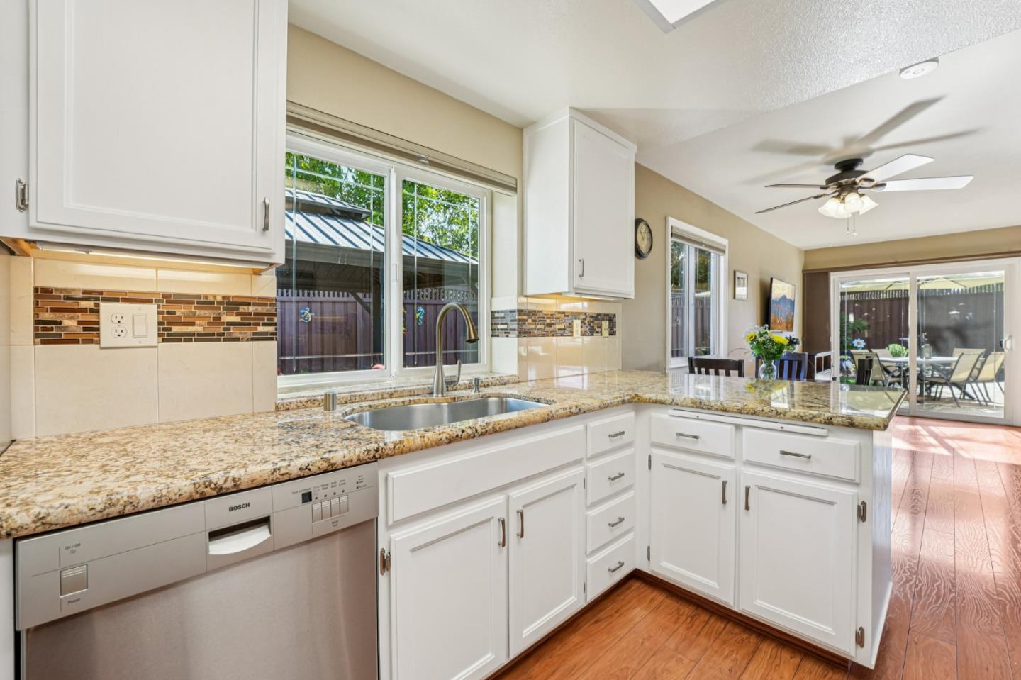 Detail Gallery Image 15 of 97 For 2930 Silverland Ct, San Jose,  CA 95135 - 3 Beds | 2 Baths