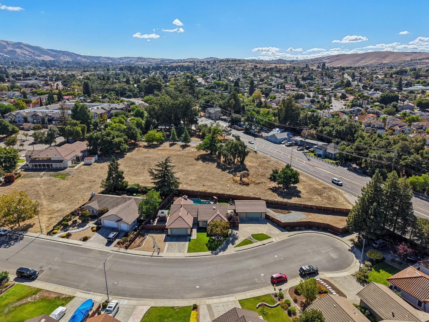 Detail Gallery Image 76 of 97 For 2930 Silverland Ct, San Jose,  CA 95135 - 3 Beds | 2 Baths