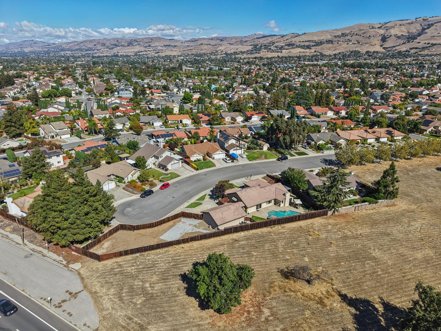 Detail Gallery Image 83 of 97 For 2930 Silverland Ct, San Jose,  CA 95135 - 3 Beds | 2 Baths